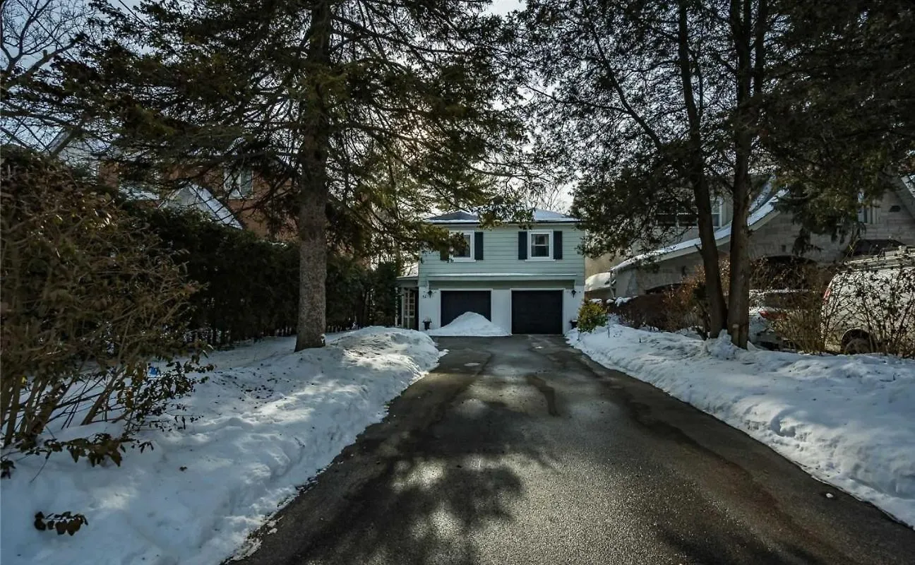Entire House In Heart Of North York In The Nature Toronto
